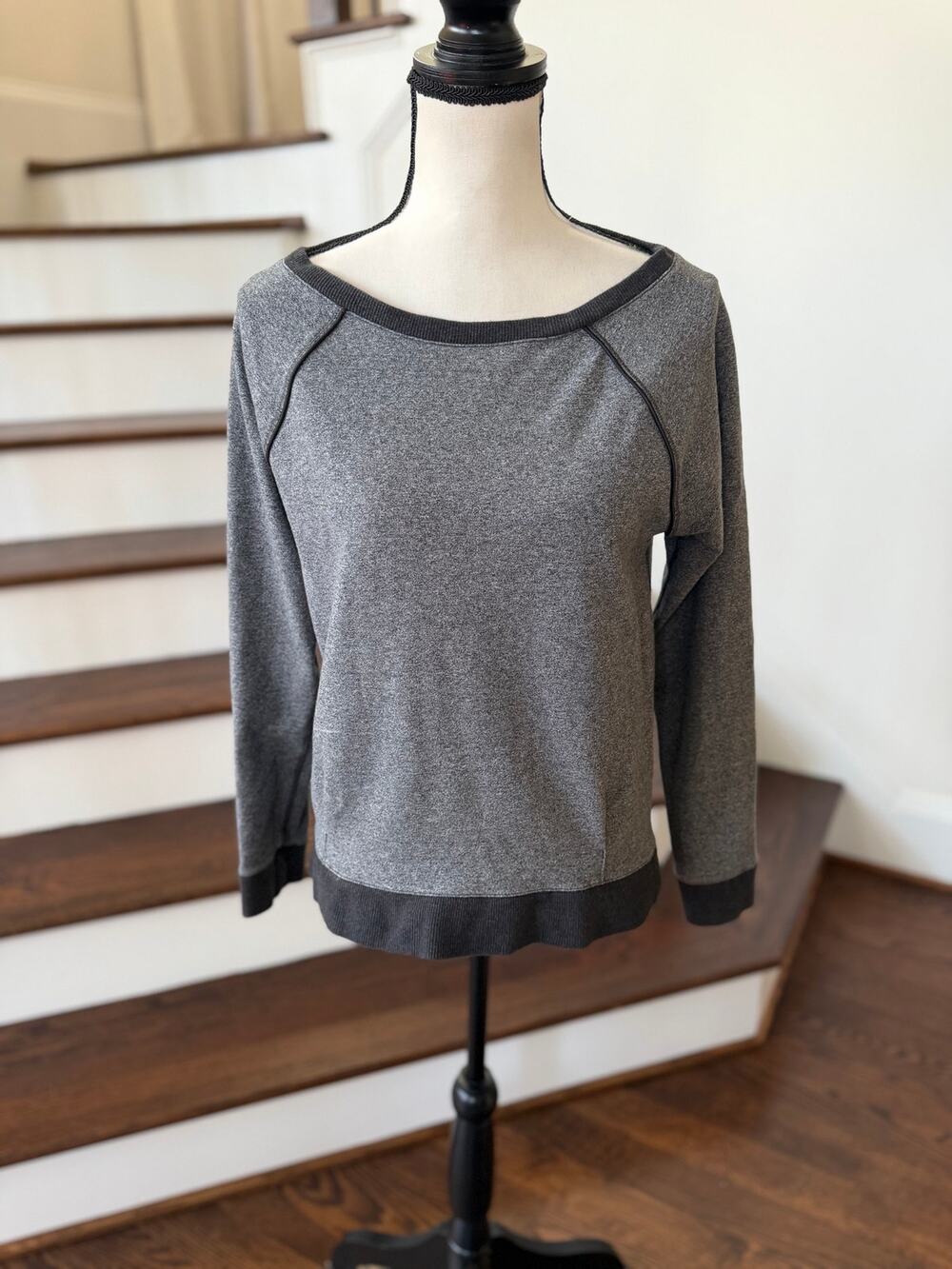 Lululemon Crew Love Pullover Two Tone Charcoal Gray Work Out Yoga Gorpcore